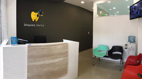Sala de espera Urquiza Dental